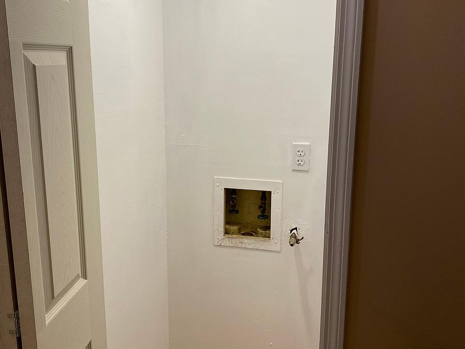 2nd image of 1079 E 72nd St