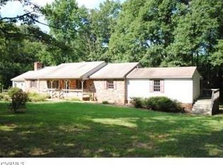 1484 Dorset Rd, Powhatan, VA 23139