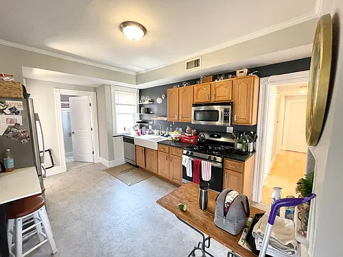 24 Pond St Photo 1