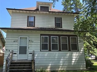 823 Belmont Rd, Grand Forks, ND 58201