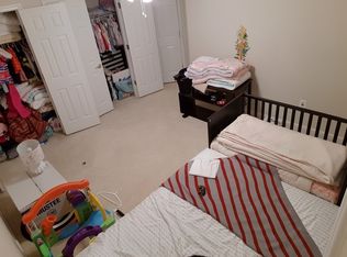 5312 Danas Crossing Dr, Fairfax, VA 22032