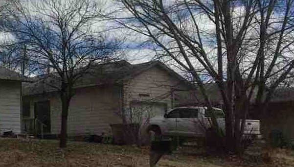 2nd image of 6220 N East Park View St