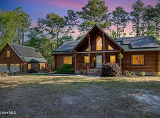461 Virginia St, Southport, NC 28461