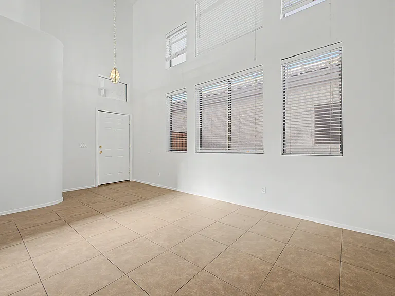 8371 W Melinda Ln — Photo 4