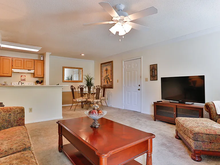 Spacious Living Room-Sherwood Classic