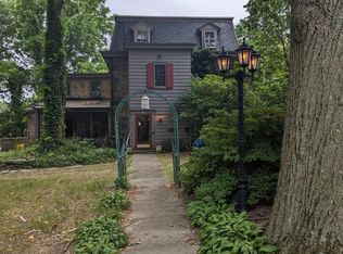 145 Hart Ln, Springfield, PA 19064