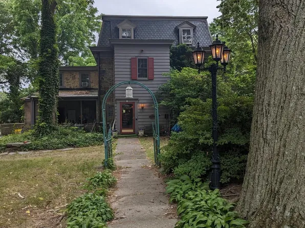 145 Hart Ln, Springfield, PA 19064