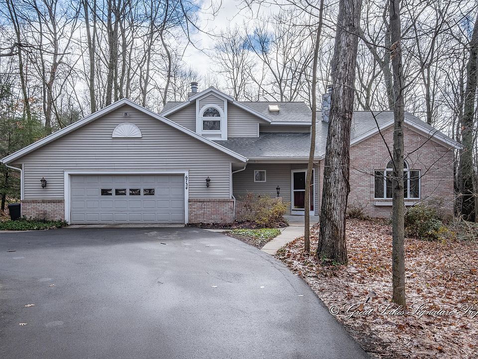 1st image of 6734 Blythefield Ct NE