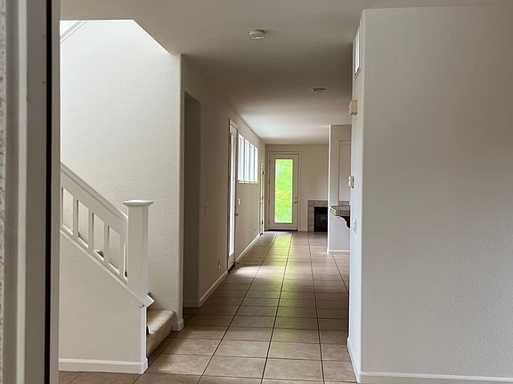 5th image of 4765 Peninsula Point Dr