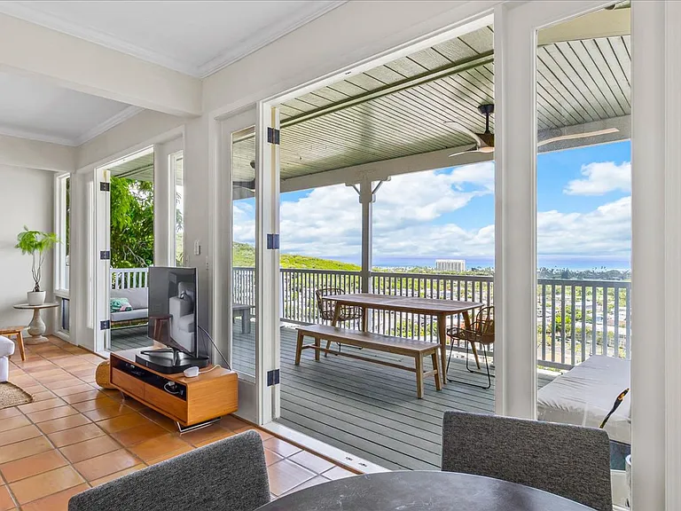 1512 Halekoa Dr #B — Photo 10
