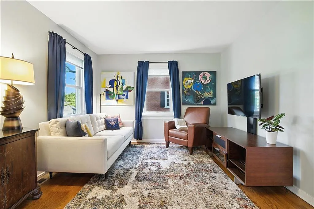 3 bed, 1224 sqft, $2,600 — Photo 4