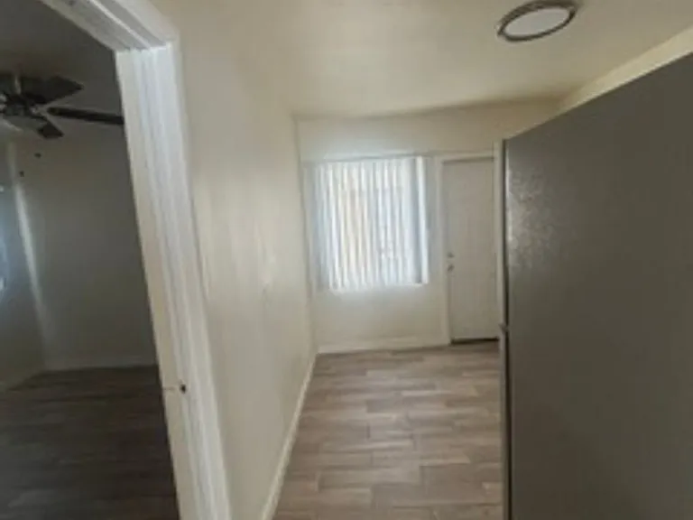 1405 W Clarendon Ave — Photo 9