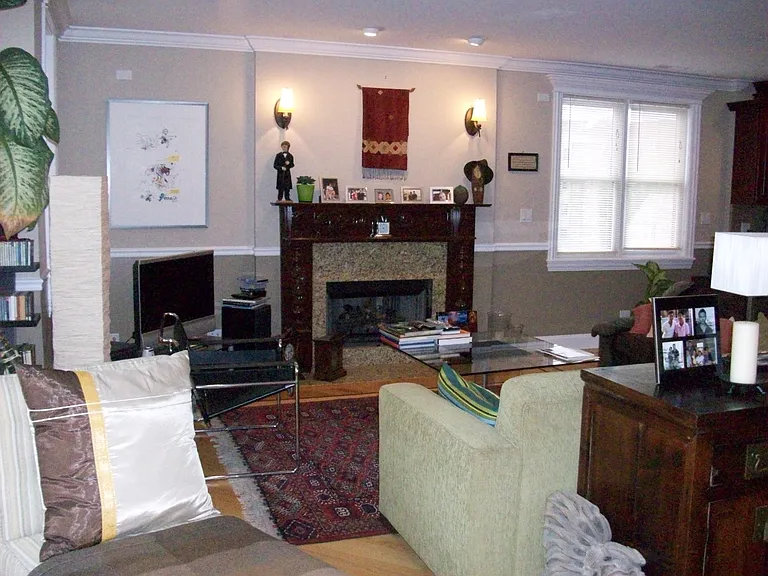 828 W Aldine Ave #3 — Photo 42