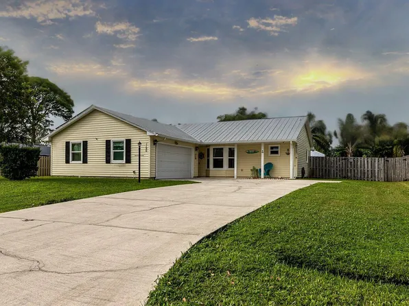 1190 SW Cynthia Street, Port St Lucie, FL 34983