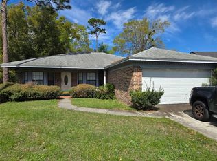 11350 Island Shore Dr W, Jacksonville, FL 32218
