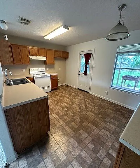 13972 Buckskin Dr — Photo 4