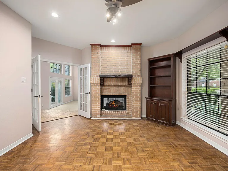 19806 Sunbridge Ln — Photo 11