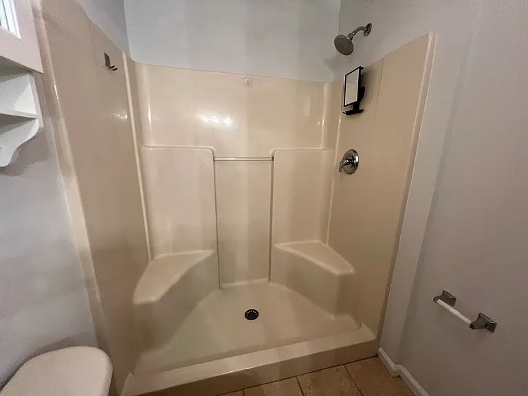 1 Meadowbrook Ln — Photo 23