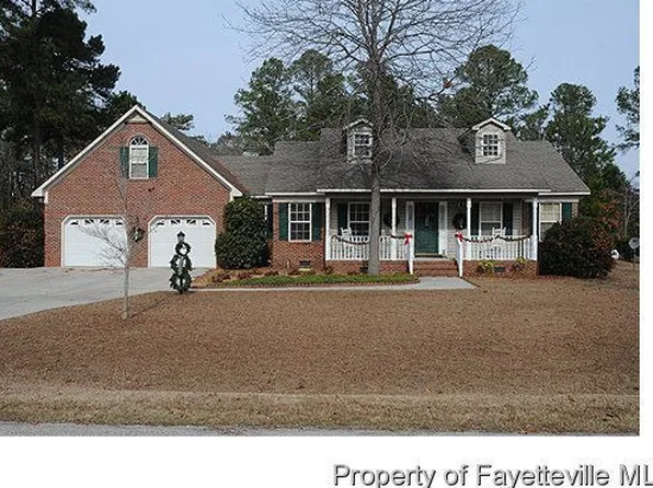 917 Camargo Ct, Hope Mills, NC 28348