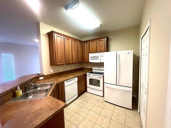 5th image of 222 E Jardin De Mer Pl #222