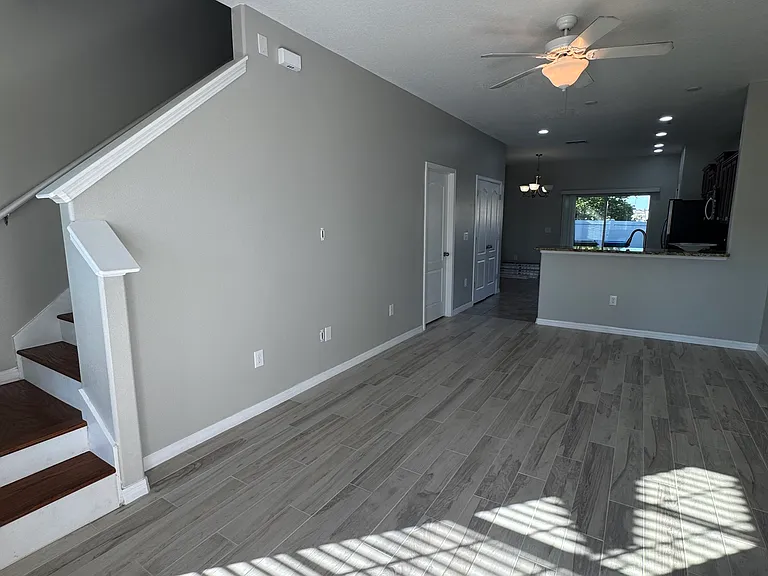 2707 Lantern Hill Ave — Photo 2