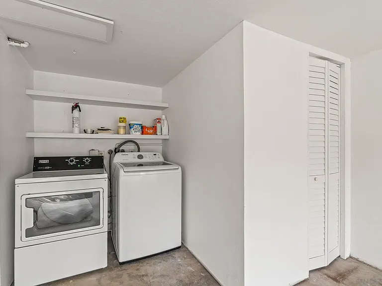 438 La Mesa Ave — Photo 29