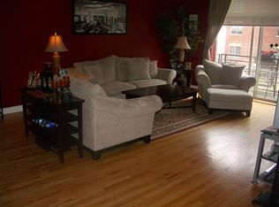 2342 W Bloomingdale Ave APT 207, Chicago, IL 60647