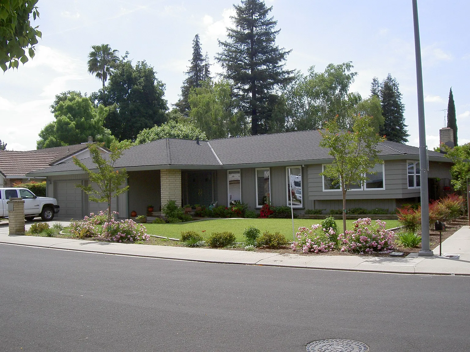 3312 Birmingham Dr photo 1