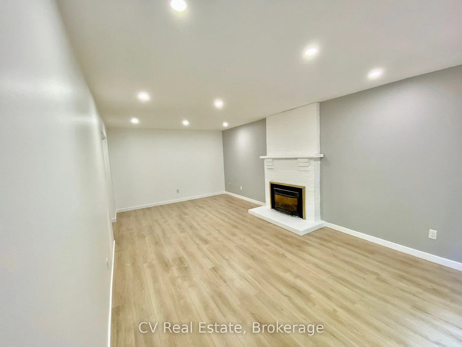 2 bed, $2,400 — Photo 4