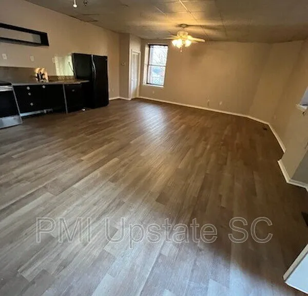 101 Silver St #101 — Photo 13