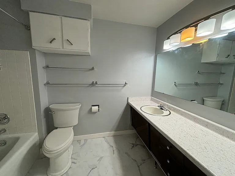 3257 Halverson Ave — Photo 10