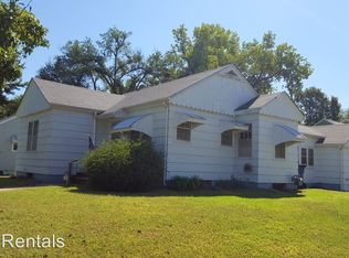 401 E 10th Ave, Hutchinson, KS 67501