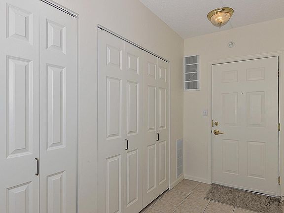 4th image of 110 N Milwaukee Ave APT 502