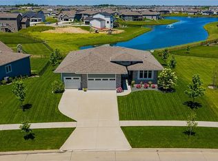 1808 NW Reinhart Dr, Ankeny, IA 50023