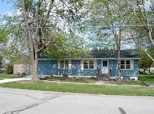 504 Elm St, Slater, MO 65349