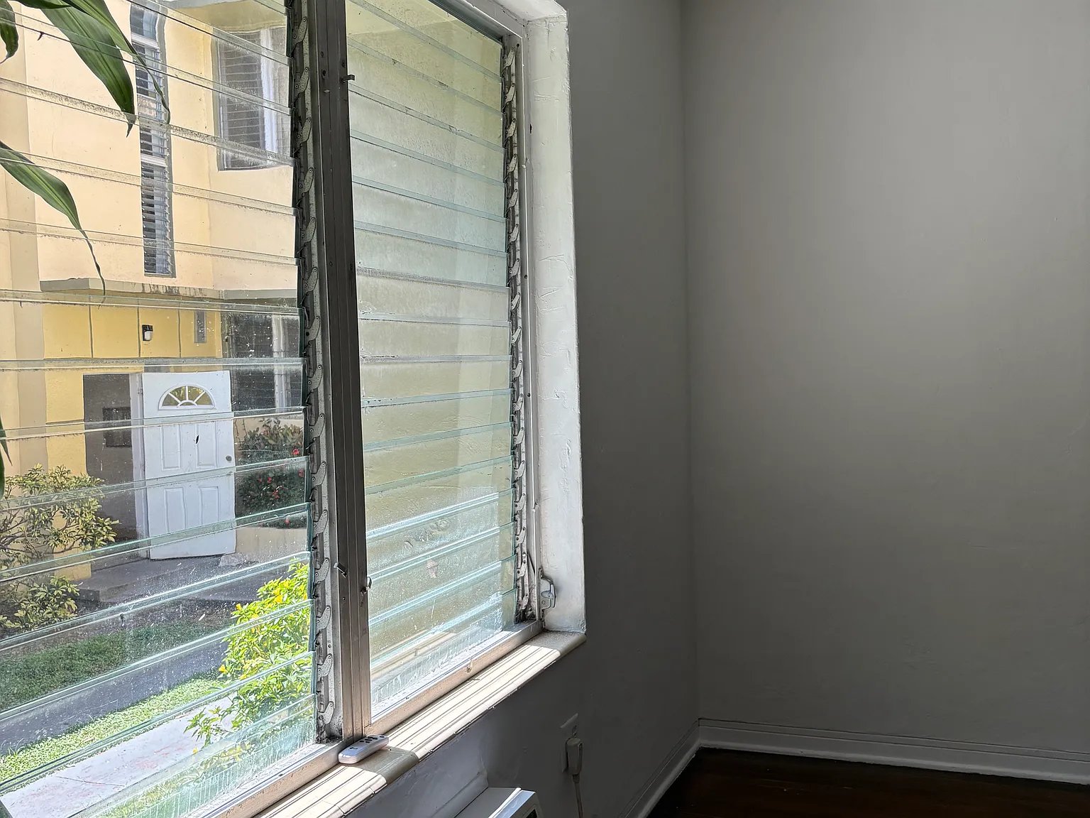 1524 Meridian Ave — Photo 3