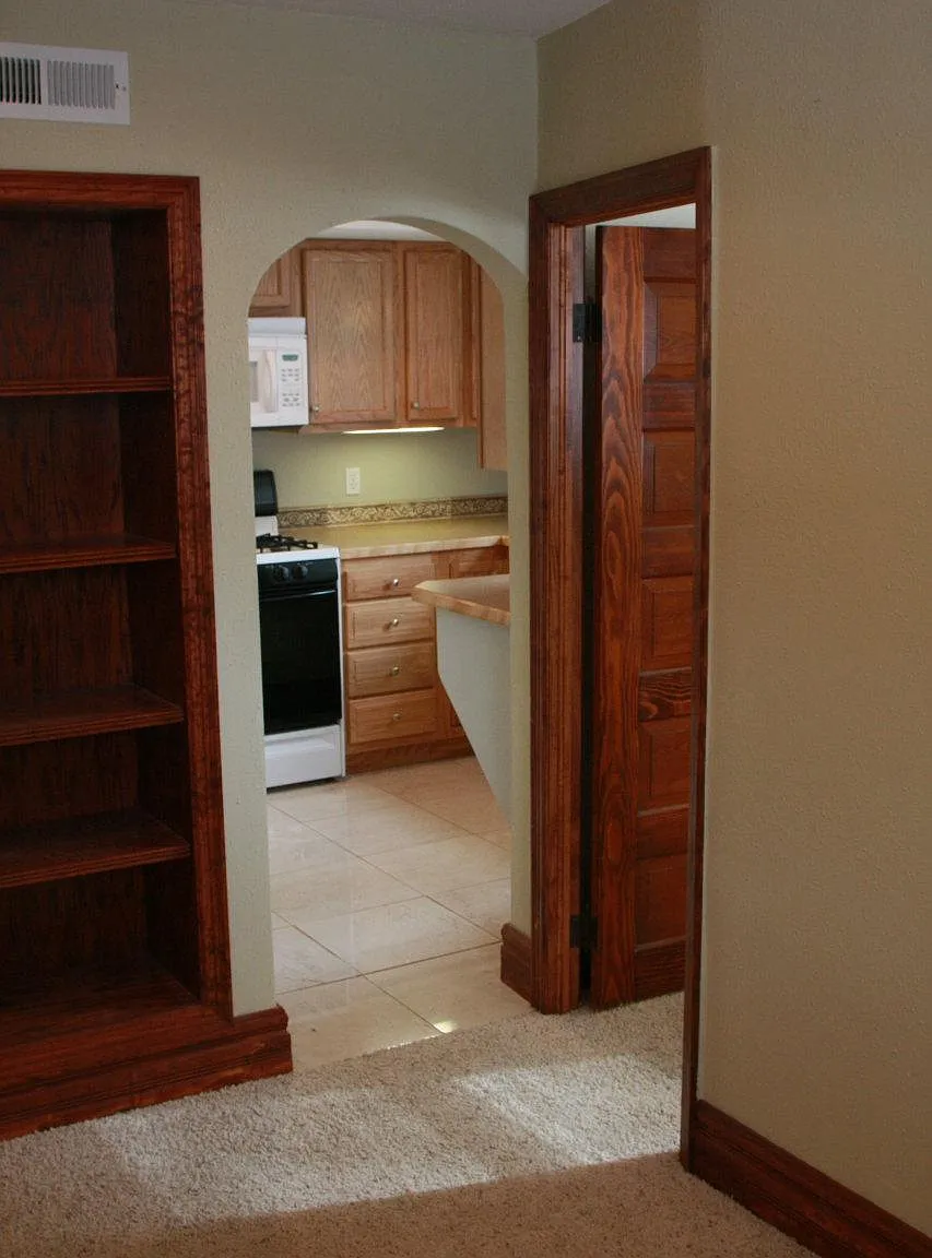 1 bed, 340 sqft, $1,100 — Photo 4