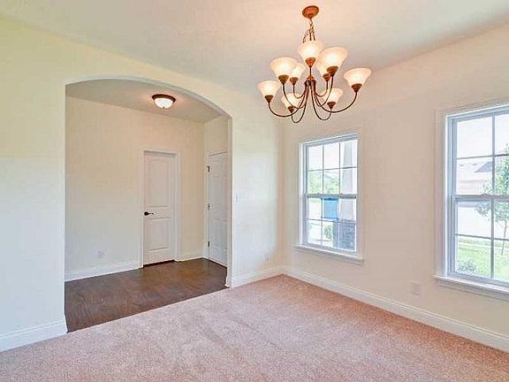 4th image of 4117 W Dresden Dr