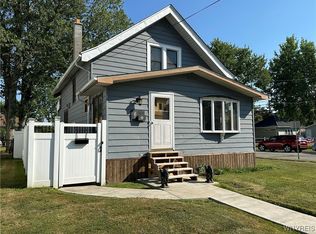 435 Fletcher St, Tonawanda, NY 14150