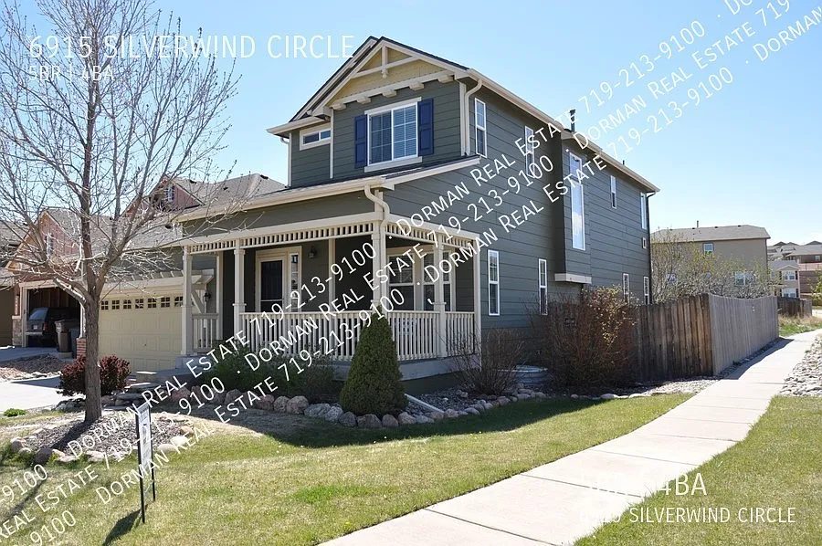 5 bedroom with full basement — Photo 2