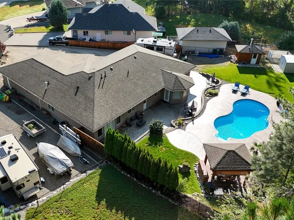 585 Coyote Dr, Kamloops, BC V2C 6T9