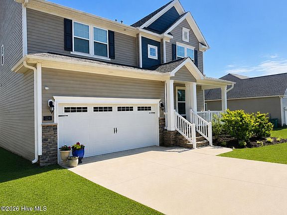 2nd image of 134 Broadwater Way