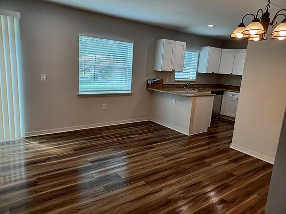 4th image of 316 Finley Ave