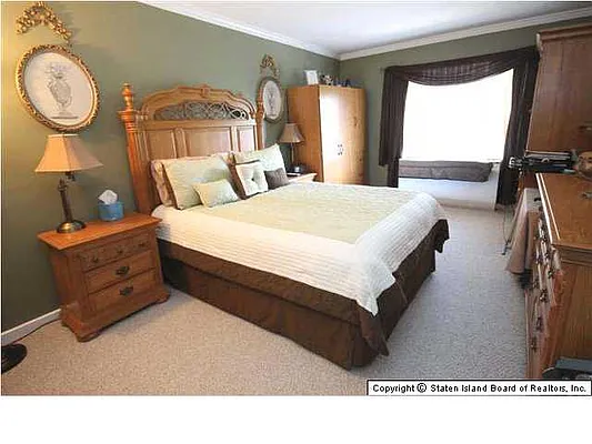 Sold by Robert DeFalco Realty | media 22
