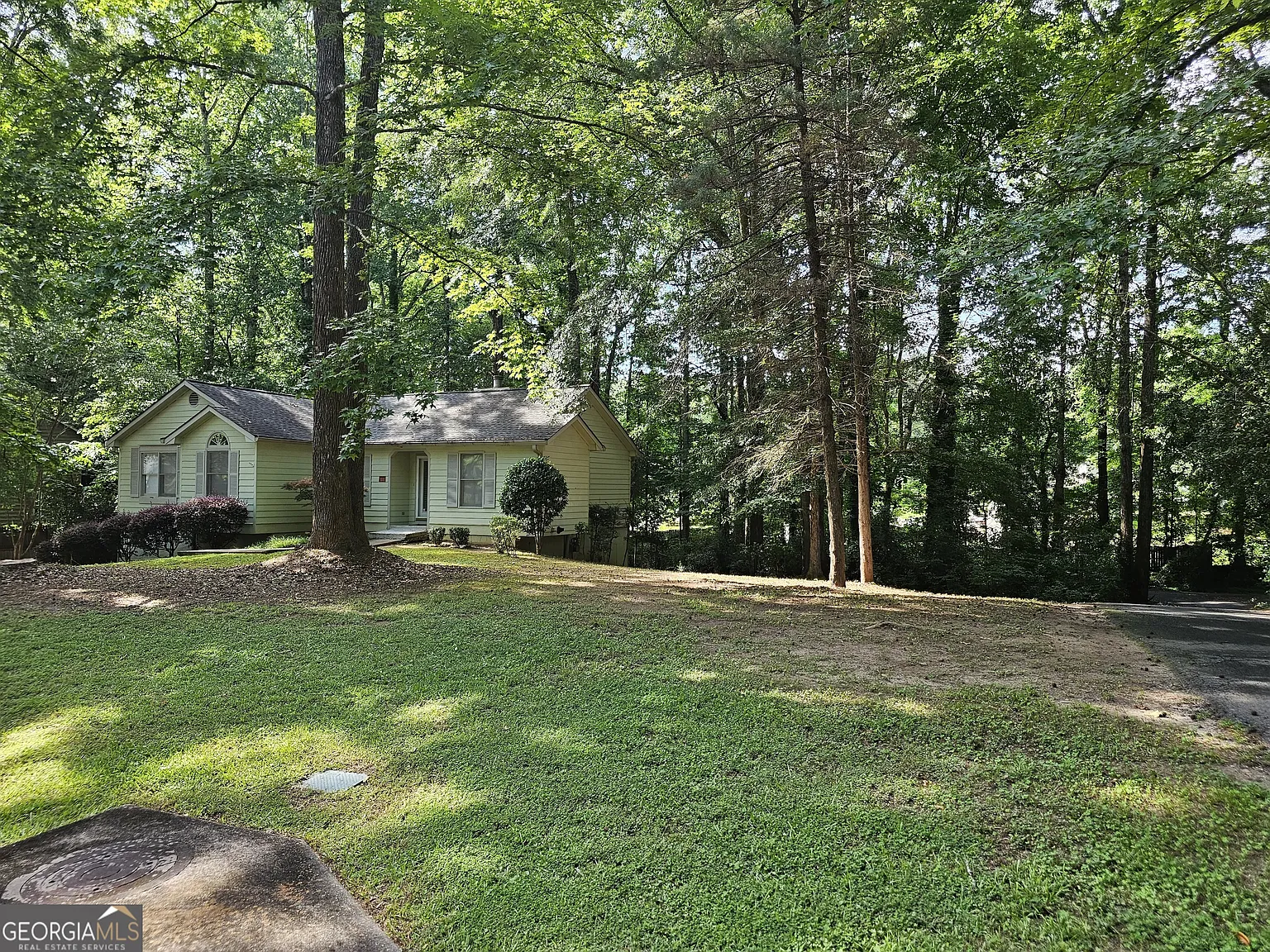 4 bed, 2.0 bath, 1410 sqft, $2,550 — Photo 4