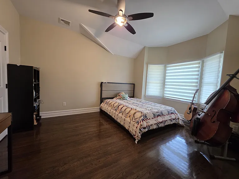 4 James Ln — Photo 10