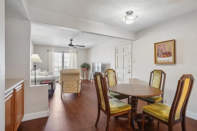 2 bed, 2.0 bath, 1000 sqft, $1,750 — Photo 4