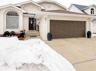 9 Deslauriers Cres, Saint Albert, AB