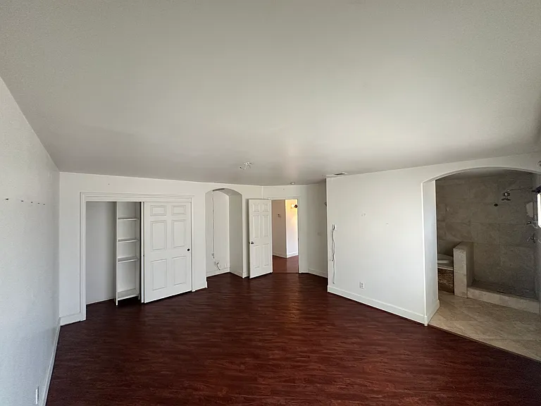136-40 Donax Ave #136 — Photo 4
