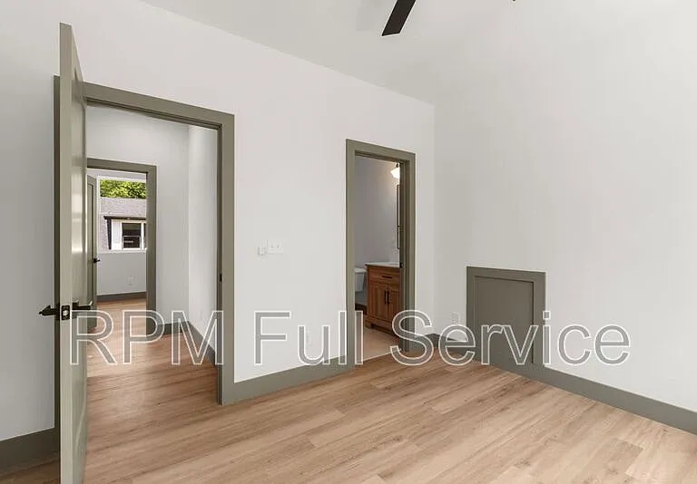 2400 Buchanan St — Photo 36